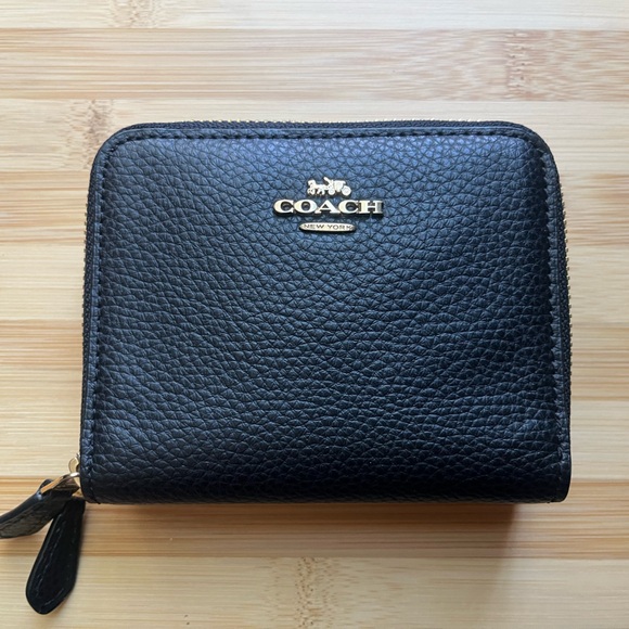 Coach Wallet - Picture 1 of 5